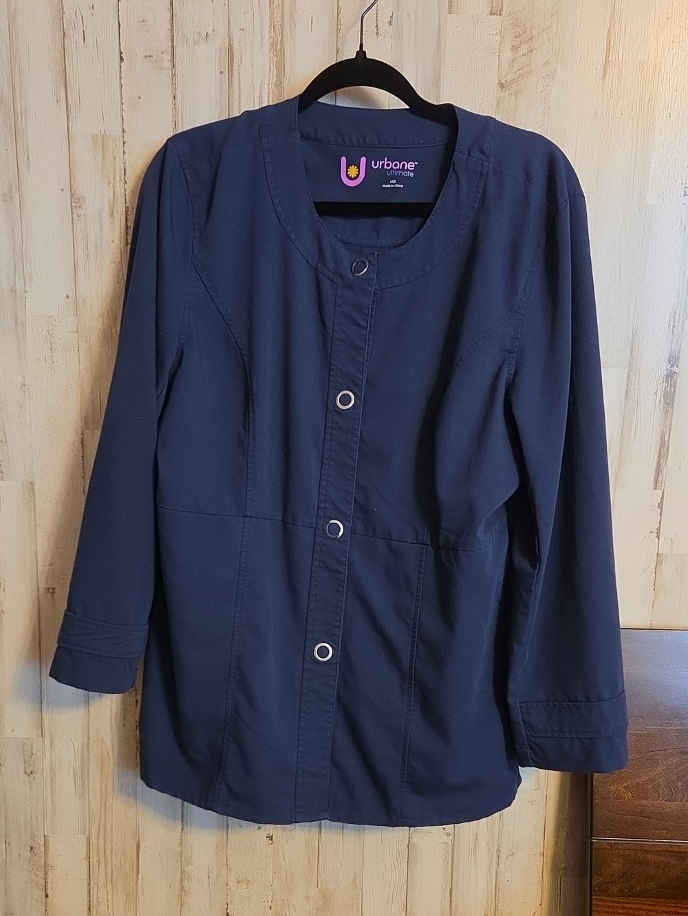 Urbane Navy Snap-Front Round-Neck Scrub Top/jacket